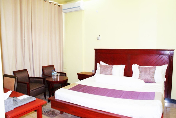 Imagen de la habitación del Hotel Jamirex. Foto 15