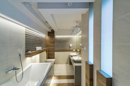 Imagen de la habitación del Hotel J&j Sport Center. Foto 5
