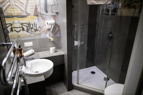 Imagen de la habitación del Hotel J&j Sport Center. Foto 6