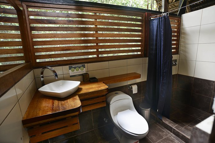 Imagen de la habitación del Hotel Jamu Lodge. Foto 12