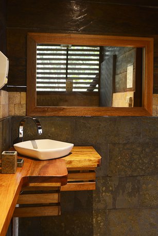 Imagen de la habitación del Hotel Jamu Lodge. Foto 16