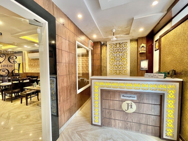 Imagen de los interiores del Hotel Janaki - near Ghats and Temples. Foto 15