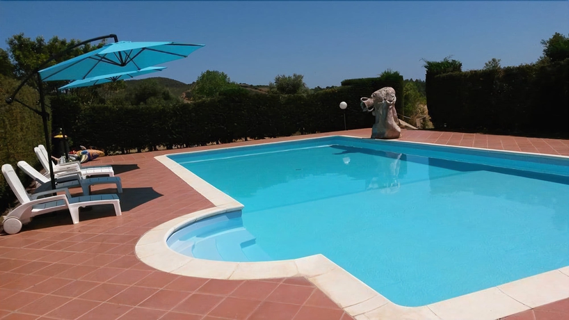 Imagen de la piscina del Hotel Janas, Cerde&ntilde;a. Foto 16