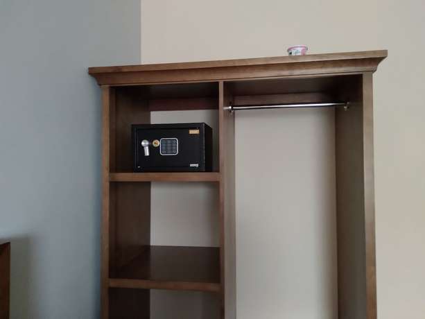 Imagen de la habitación del Hotel JandE by Serranillo. Foto 7