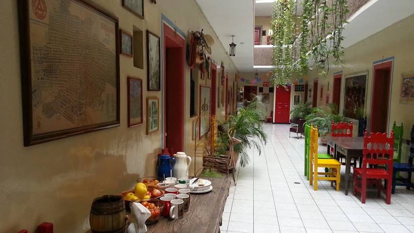 Imagen de los interiores del Hotel Janeiro, Tonal&aacute;. Foto 20