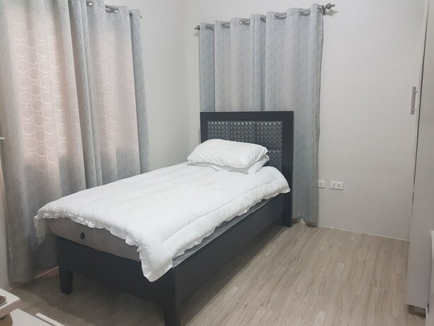 Imagen de la habitación del Hotel Janica Villa. Foto 10