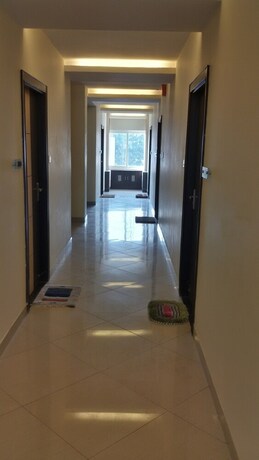 Imagen de los interiores del Hotel Janki International. Foto 20