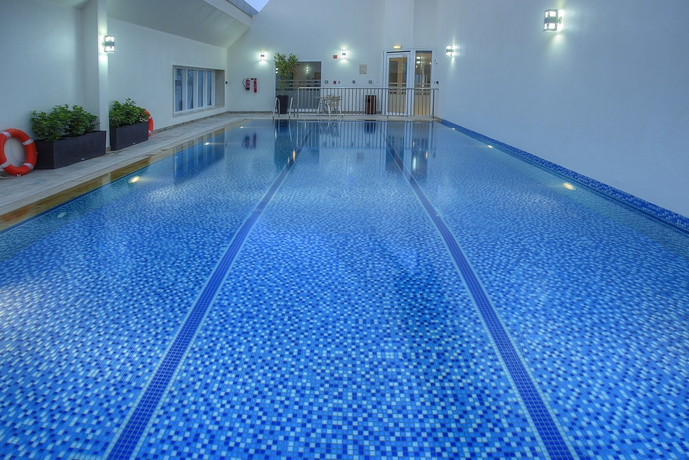 Imagen de la piscina del Hotel Jannah Burj Al Sarab. Foto 15