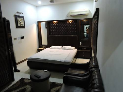 Imagen de la habitación del Hotel Jannat Guest House. Foto 5