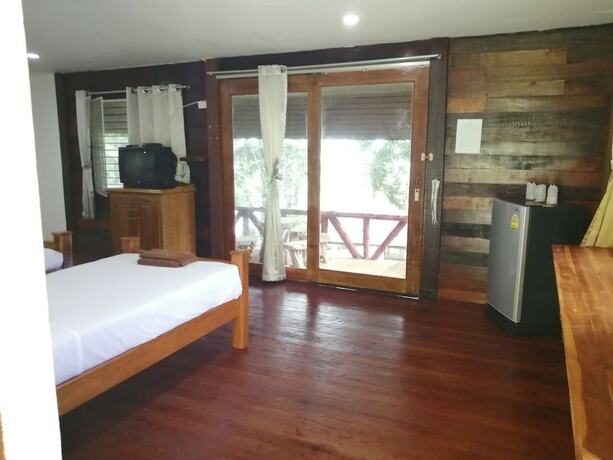 Imagen general del Hotel Jansom Beach Resort Ranong. Foto 13