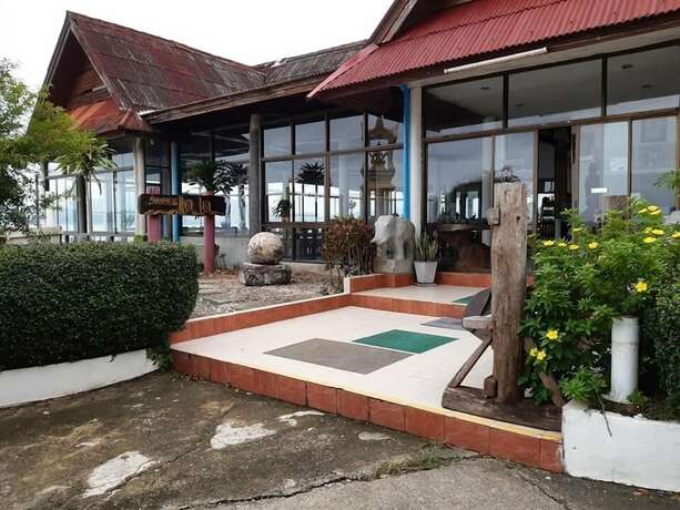 Imagen general del Hotel Jansom Beach Resort Ranong. Foto 14