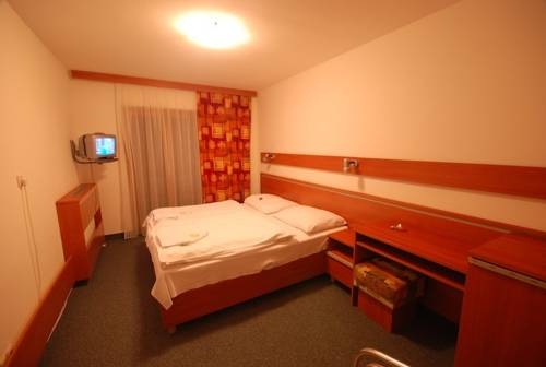 Imagen general del Hotel Jantar. Foto 2