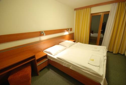 Imagen general del Hotel Jantar. Foto 7