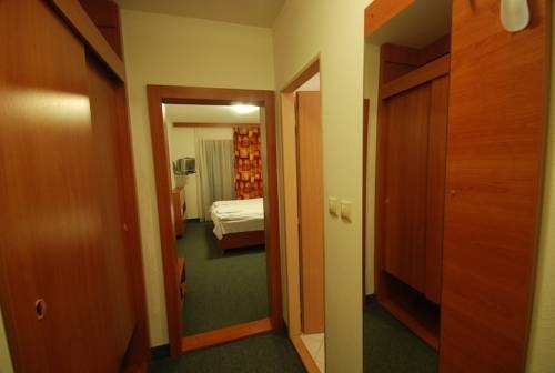 Imagen general del Hotel Jantar. Foto 18