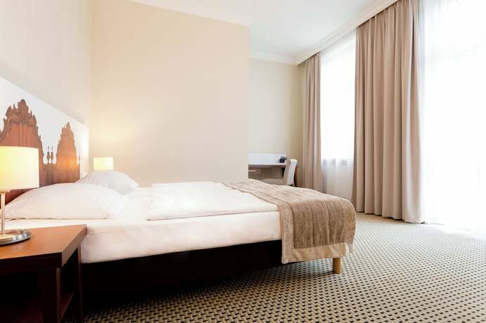 Imagen de la habitación del Hotel Jantar and Spa. Foto 17