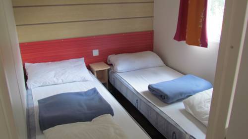 Imagen de la habitación del Hotel Jantom Holidays. Foto 7
