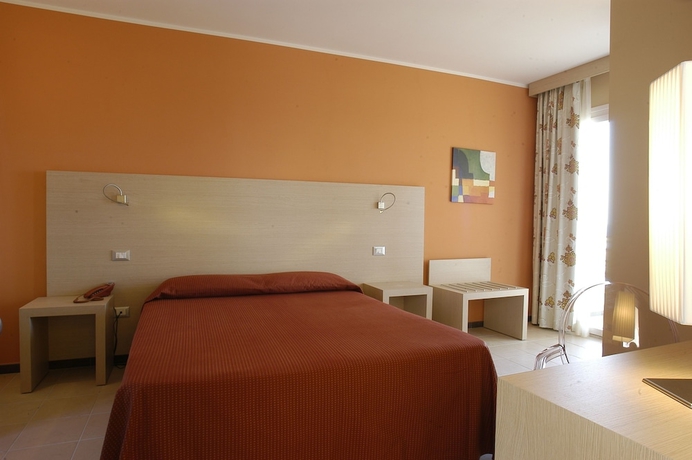 Imagen de la habitación del Hotel Janus. Foto 4