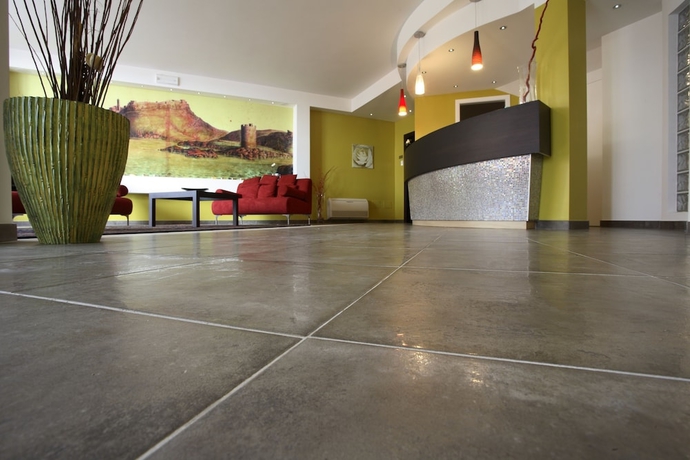 Imagen de los interiores del Hotel Janus. Foto 13