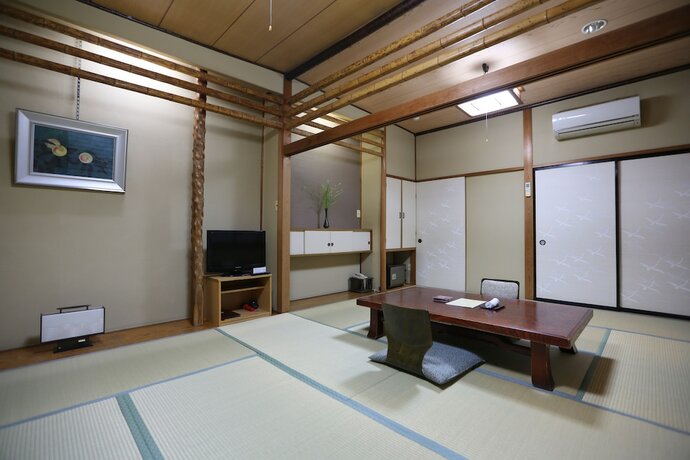 Imagen de la habitación del Hotel Japanese Inn Iwaso. Foto 17