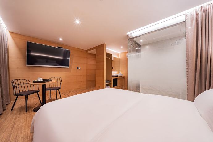 Imagen de la habitación del Hotel Jara. Foto 4