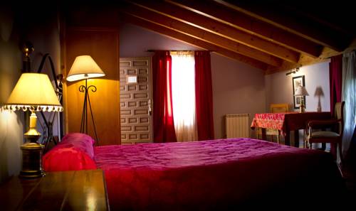 Imagen de la habitación del Hotel Jaramiel. Foto 6