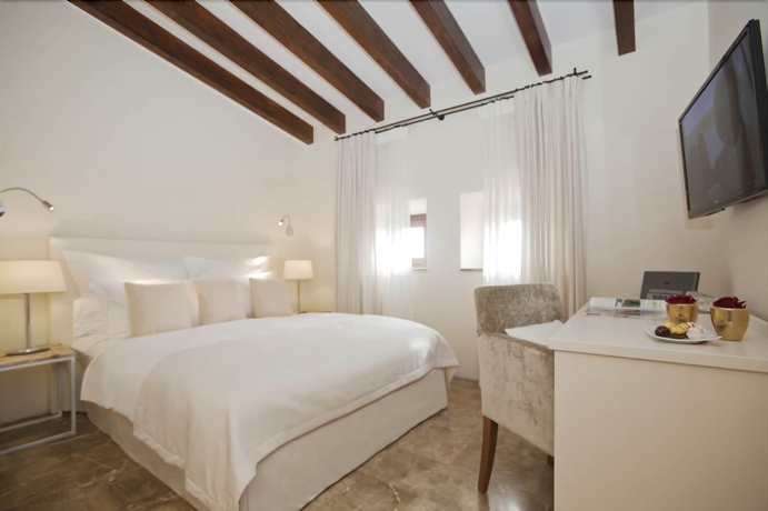 Imagen de la habitación del Hotel Jard&iacute; D'art&agrave; Boutique-hotel. Foto 15