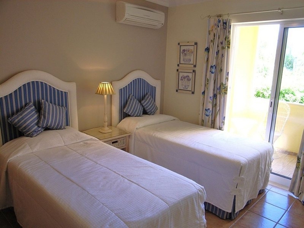 Imagen general del Hotel Jardim Da Meia Praia. Foto 3