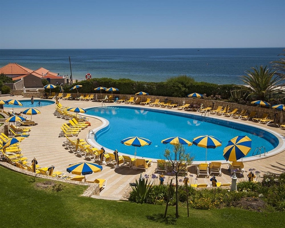 Imagen de la piscina del Hotel Jardim Do Vau. Foto 10