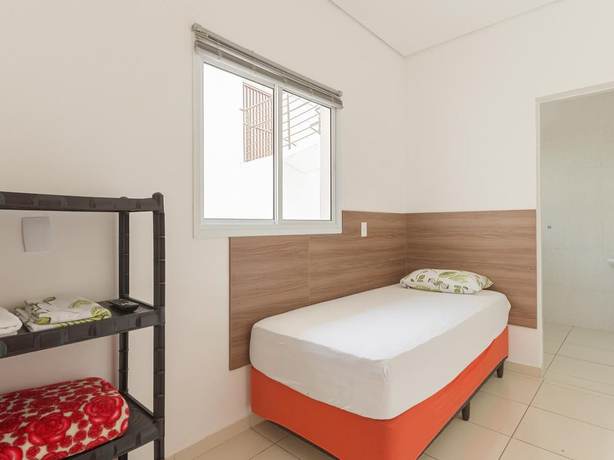 Imagen de la habitación del Hotel Jardim Emilia. Foto 6