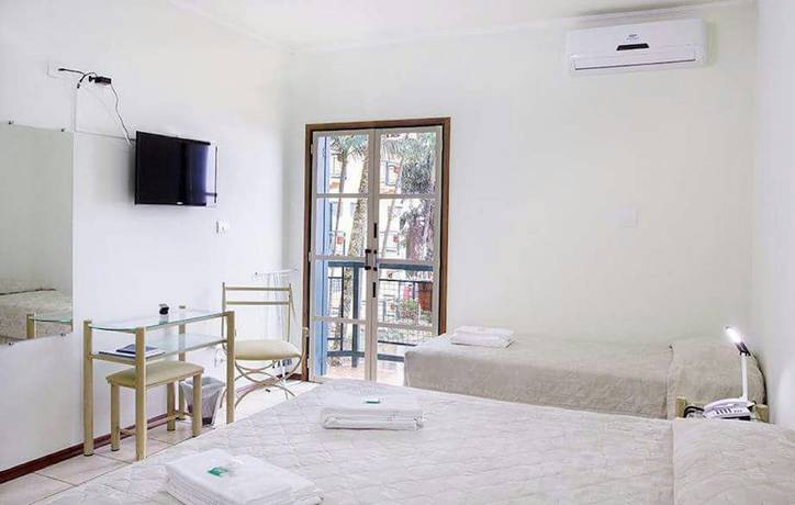 Imagen de la habitación del Hotel Jardim da Serra. Foto 2