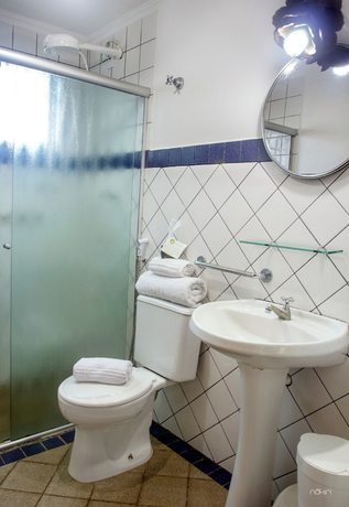 Imagen de la habitación del Hotel Jardim da Serra. Foto 10