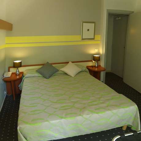 Imagen de la habitación del Hotel Jardin Croisette. Foto 6