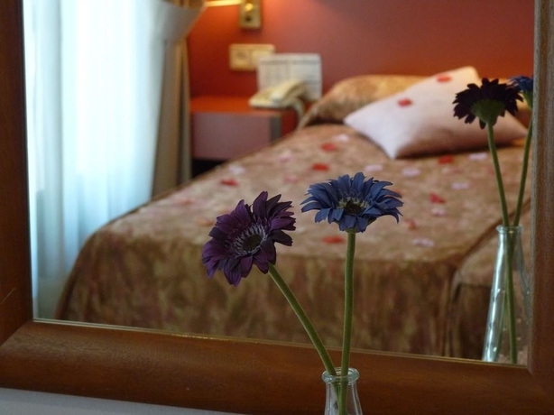 Imagen de la habitación del Hotel Jardin De Aranjuez. Foto 5