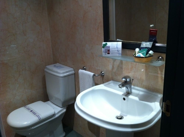 Imagen de la habitación del Hotel Jardin De Aranjuez. Foto 12