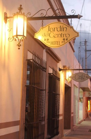 Imagen general del Hotel Jardin Del Centro. Foto 4