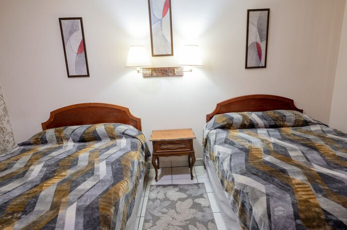 Imagen de la habitación del Hotel Jardin Del Centro. Foto 15