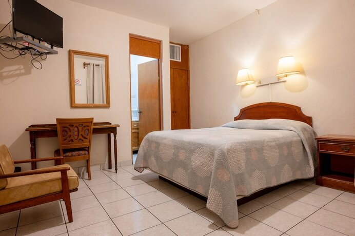 Imagen de la habitación del Hotel Jardin Del Centro. Foto 20