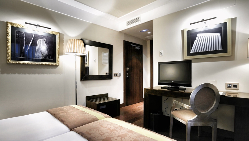 Imagen de la habitación del Hotel Jardin Real de Mirasierra. Foto 8