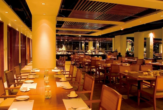 Imagen del bar/restaurante del Hotel Jardin Secret. Foto 3