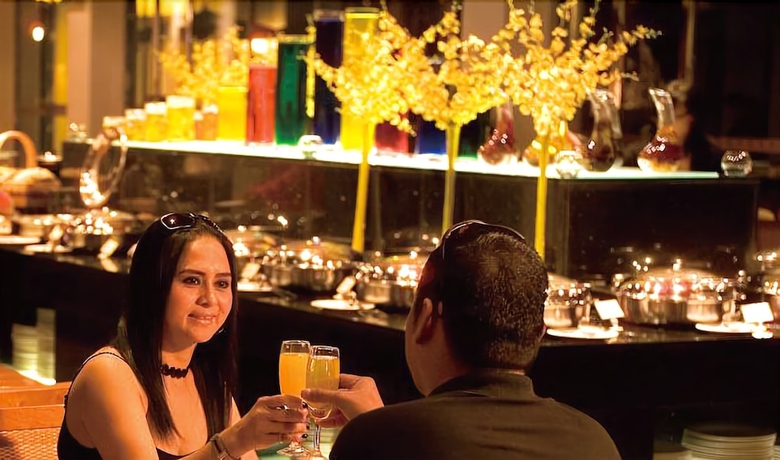 Imagen del bar/restaurante del Hotel Jardin Secret. Foto 4