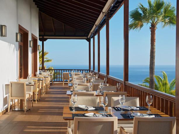 Imagen del bar/restaurante del Hotel Jardin Tecina. Foto 7