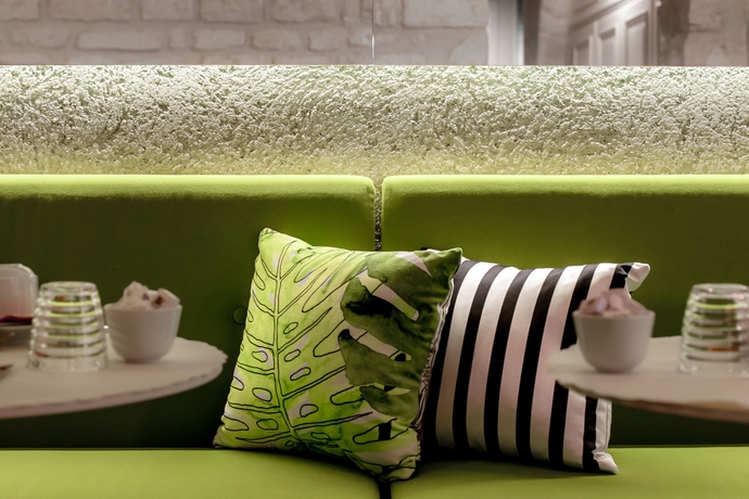 Imagen del bar/restaurante del Hotel Jardin le Brea. Foto 5