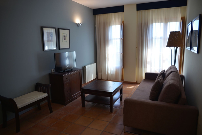 Imagen de la habitación del Hotel Jardines De La Santa. Foto 11