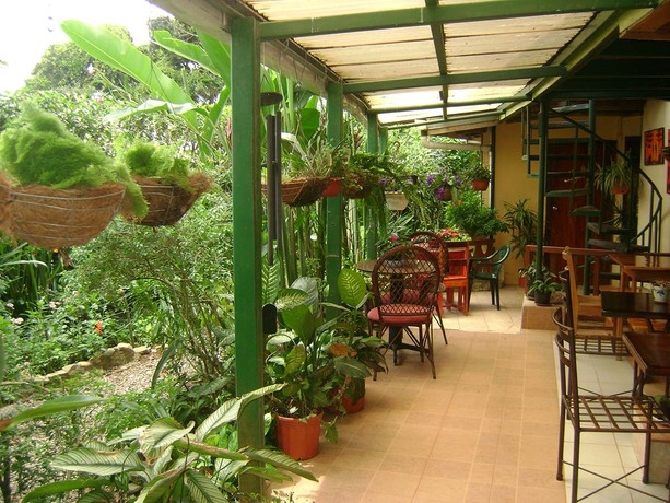 Imagen de los interiores del Hotel Jardines De Monteverde. Foto 6