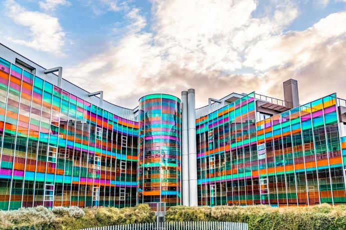 Imagen general del Hotel Jardines De Uleta Suites. Foto 20