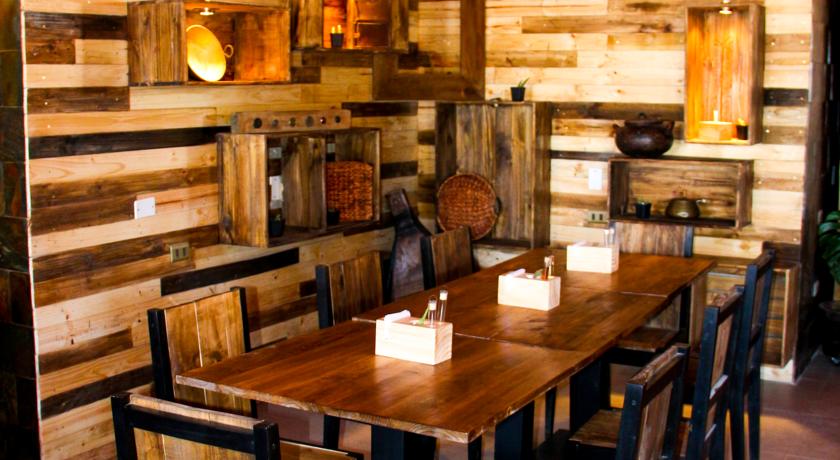 Imagen del bar/restaurante del Hotel Jardines De Uyuni. Foto 2