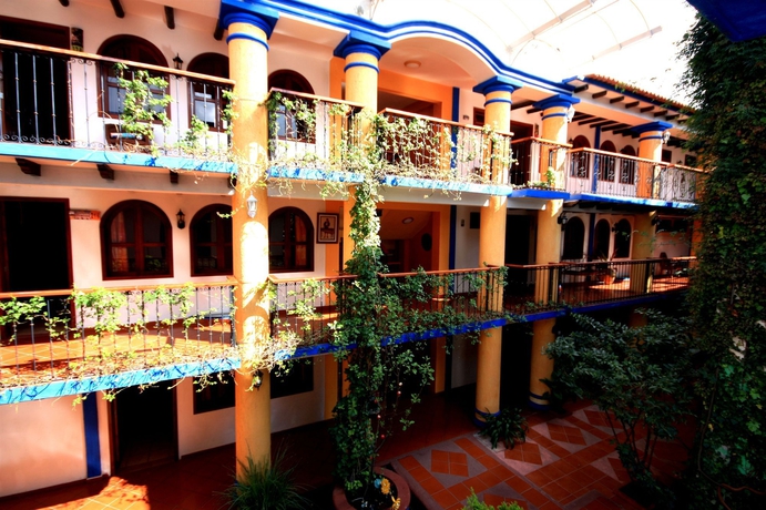 Imagen general del Hotel Jardines Del Carmen. Foto 5