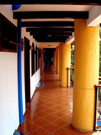 Imagen de los interiores del Hotel Jardines Del Carmen. Foto 14