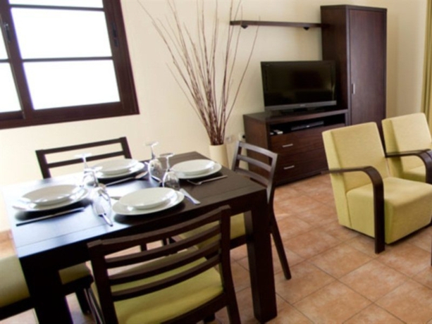 Imagen general del Hotel Jardines Del Sol. Foto 2