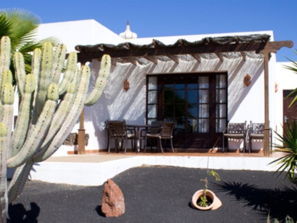 Imagen general del Hotel Jardines Del Sol. Foto 4